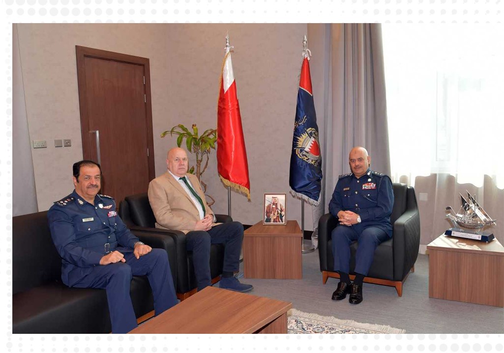 رئيس الأمن العام يستقبل المستشار توني بايلز بمناسبة انتهاء فترة عمله<